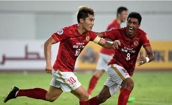 接近破门的 接近破门的